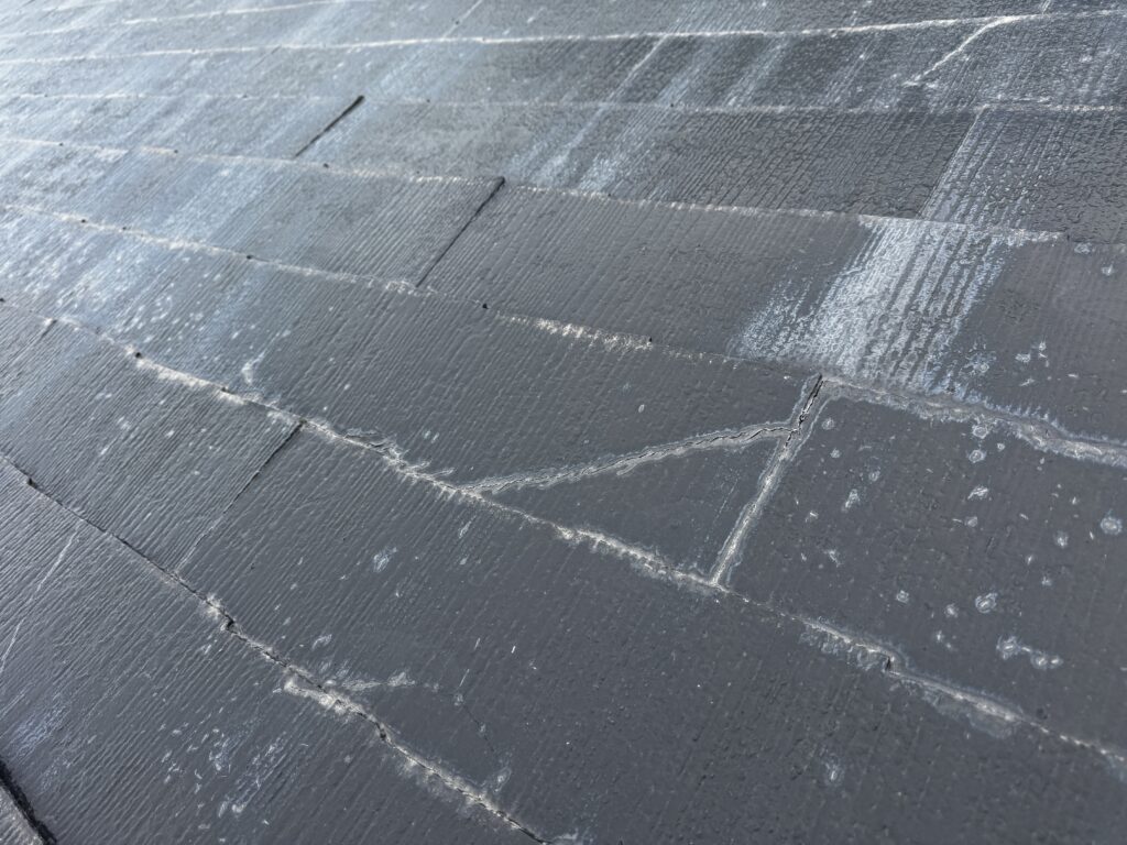 屋根の現場調査を行いました