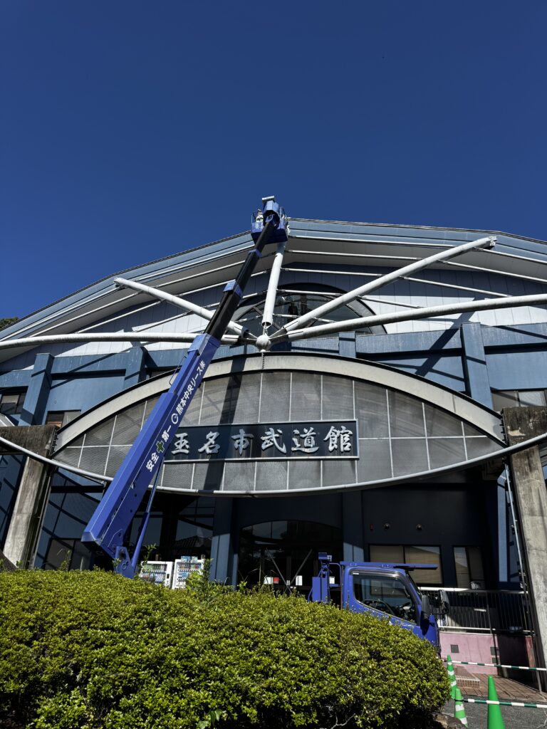 建物の雨漏れ補修工事を行いました