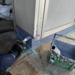 巾木の塗装を行いました
