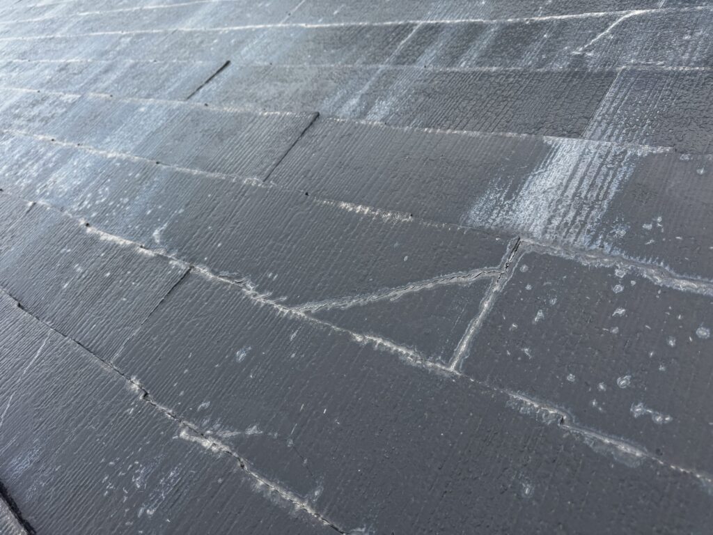 屋根の現場調査を行いました